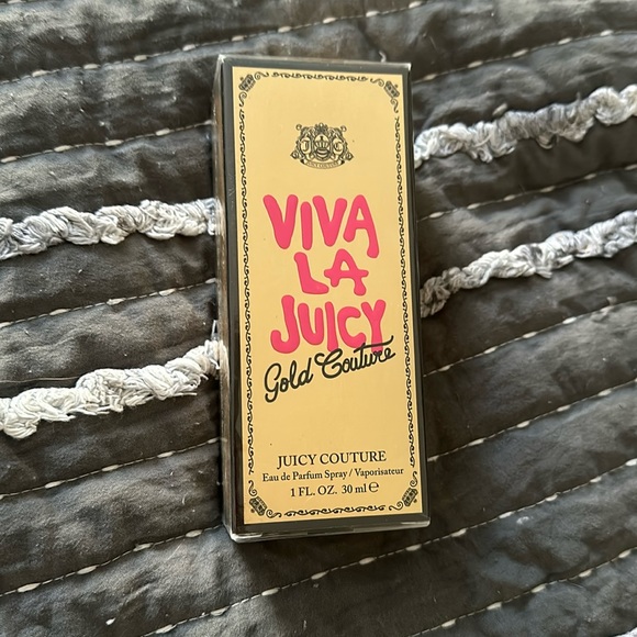 Juicy Couture Accessories - Juicy Couture perfume